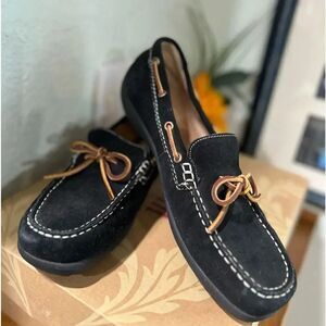 Lands End Women’s Slip On Black Suede Moccasins Shoes Like New Size 8.5B
